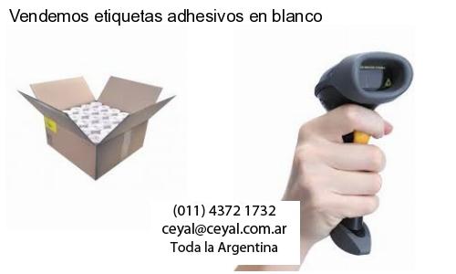 Vendemos etiquetas adhesivos en blanco